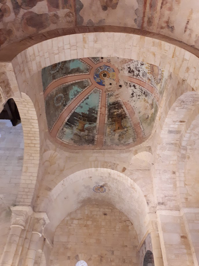Interior de la iglesia de San Martiño