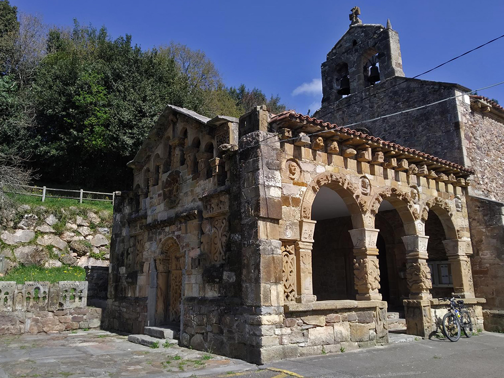 Iglesia parroquial de Logrezana
